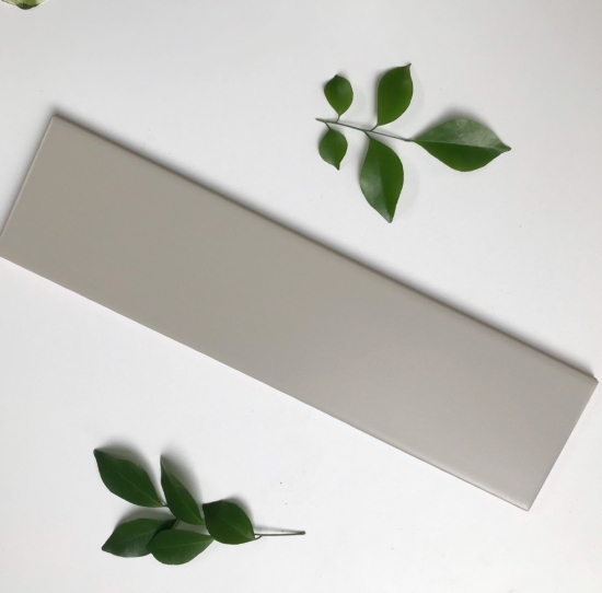GẠCH THẺ 75x300 MỜ PHẲNG XÁM NHẠT 