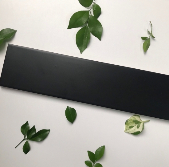 GẠCH THẺ 75x300 MỜ PHẲNG MÀU ĐEN