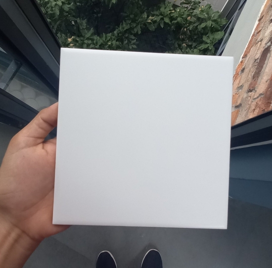 GẠCH THẺ 15x15 BÓNG PHẲNG MÀU TRẮNG